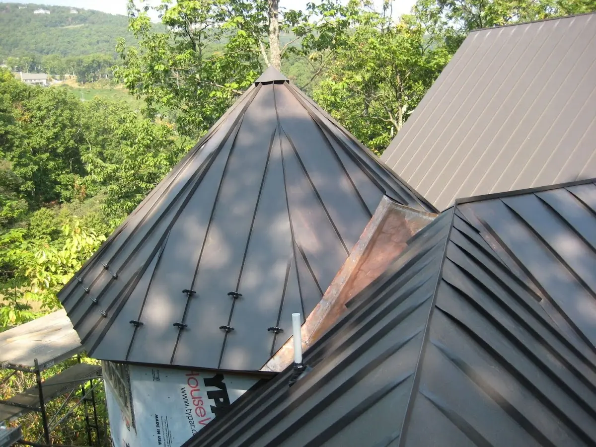 Professional Roof Tarp Installation by Craftsman Roofing in Millgate Meadows
